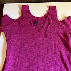 Express cold shoulder top